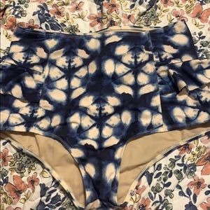 Kortni Jeane size large